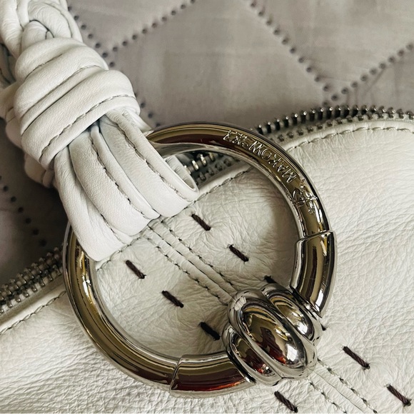 Vintage B. Makowsky White multiple pocket Purse/Bag - Picture 15 of 16